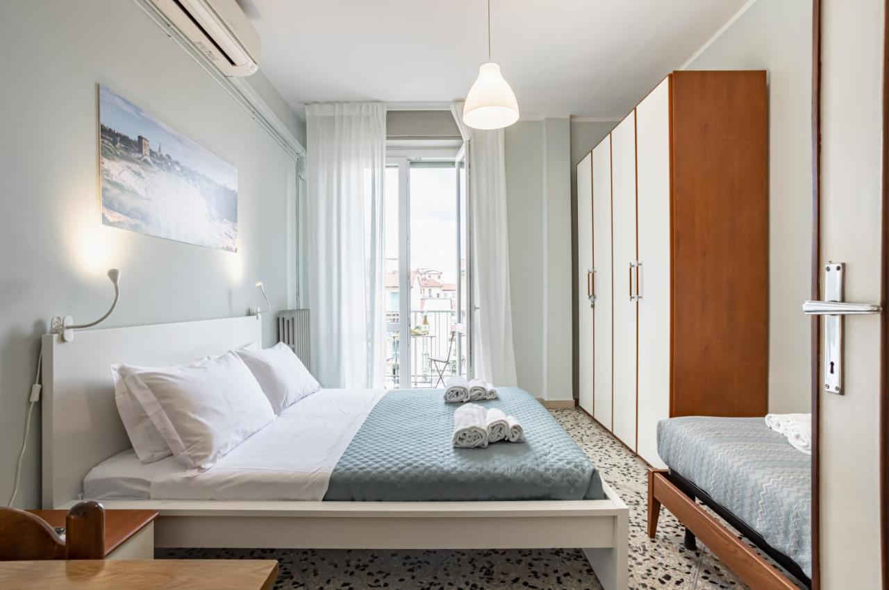 Yellowsunny Apartment With Two Balconies Πίζα Εξωτερικό φωτογραφία